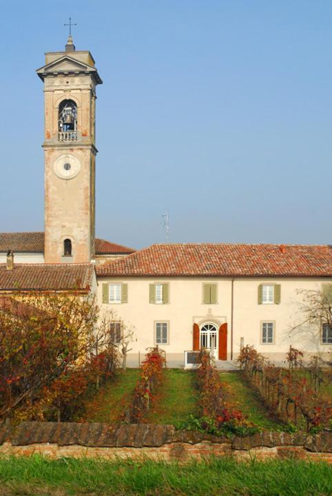 Ostello La Canonica Motta Baluffi Exterior photo